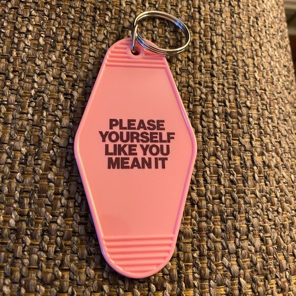 Harry Styles NYC Pleasing Pleasure Pop up Shop Keychain Pink - EXCLUSIVE - Picture 1 of 2